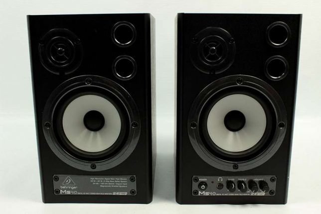 Студийные мониторы Behringer MS40 (пара)