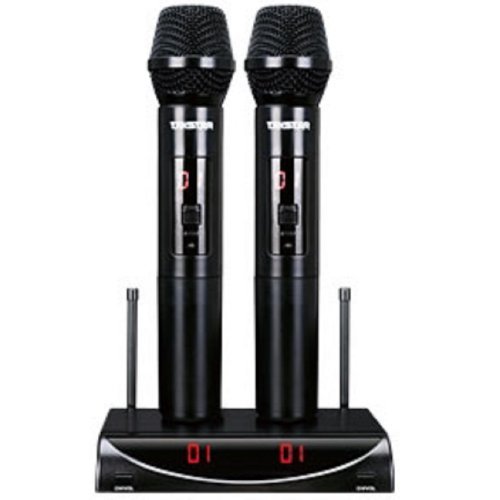 Радиомикрофон Takstar X3 (два ручных микрофона на одной базе)